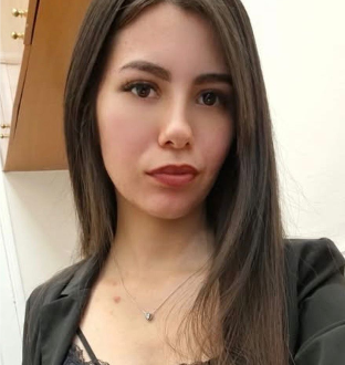 <em><strong>Valentina Q.</strong></em>